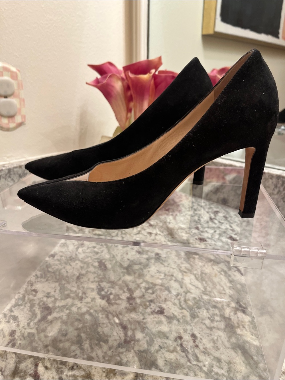 Jimmy Choo Black Suede Pointed Pumps with V-Cut - Picture 3 of 8